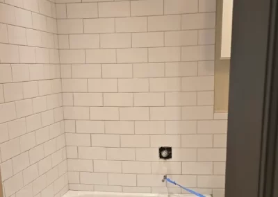 Efficient tile contractor
