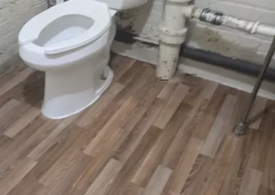 Professional tile setter